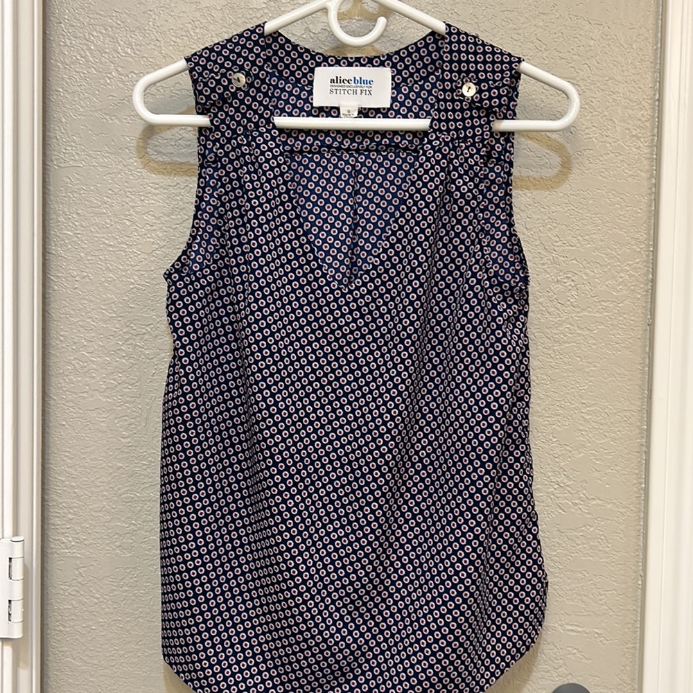 Like New! Alice Blue Toledo V-Neck Blouse - Picture 4 of 5